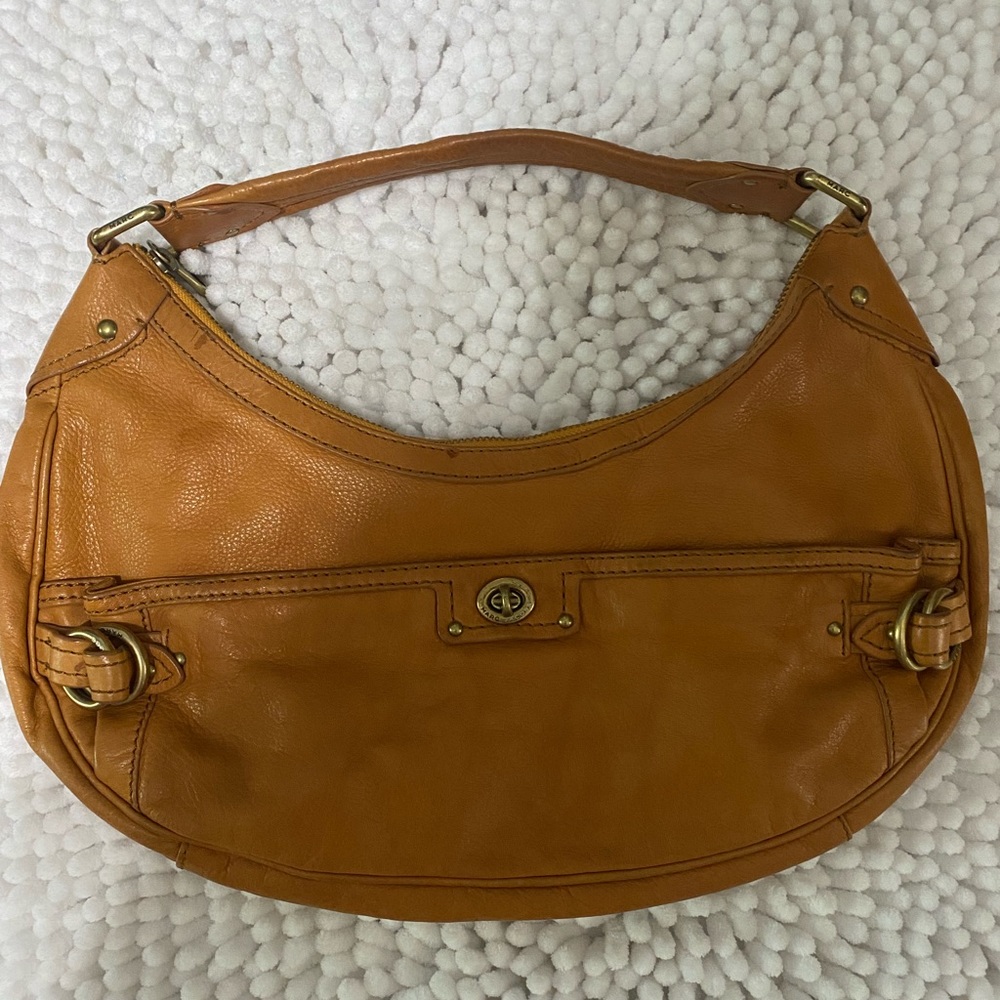 Marc Jacobs baguette style hobo. Tan